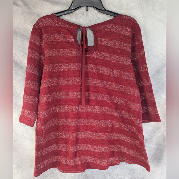 Three Seasons Maternity RED with sparkle threads size large 3/4 sleeves - Picture 2 of 7